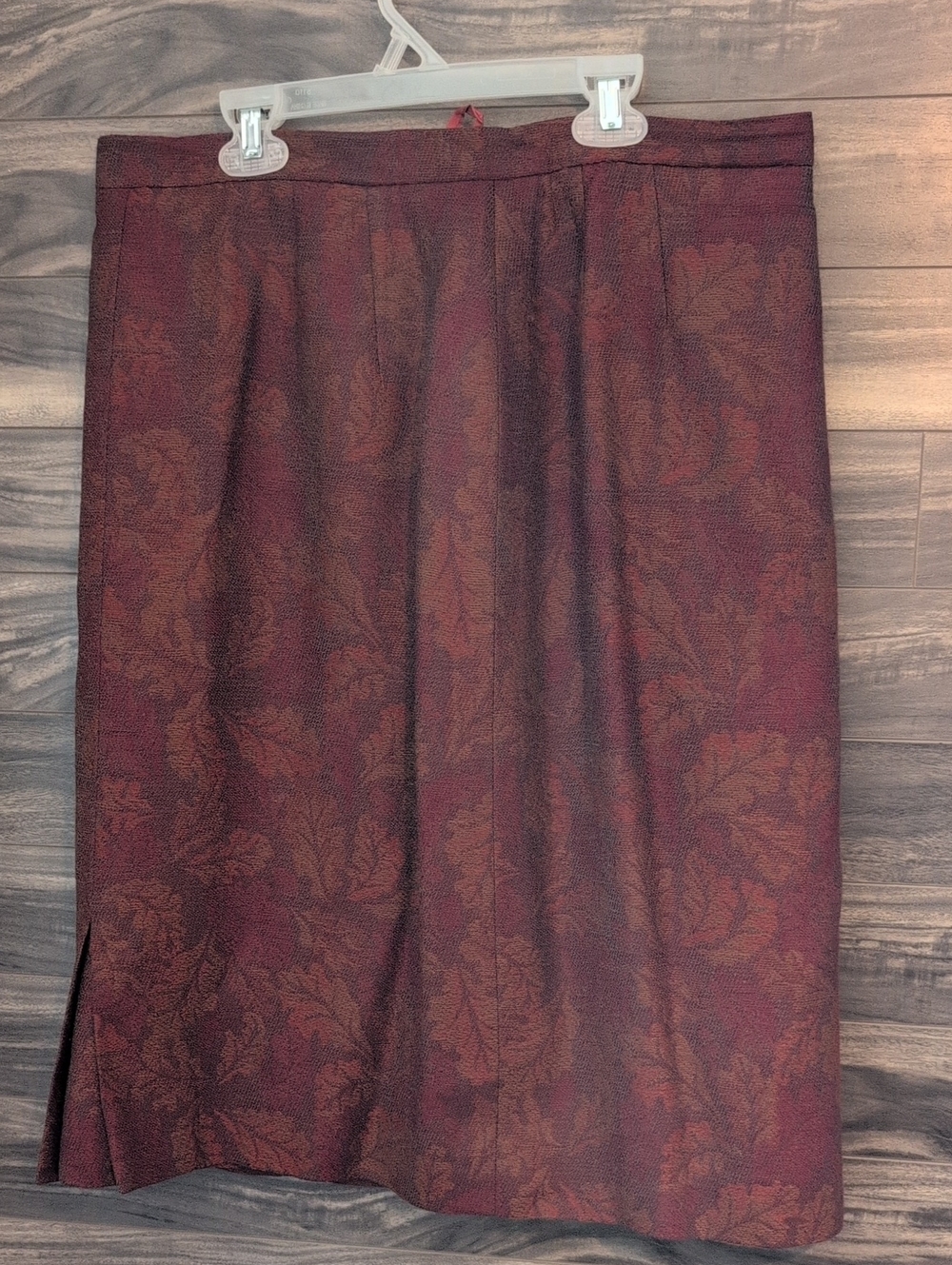 Vintage Aquascutum of London 100% Virgin Wool Pencil Skirt Brocade Jacquard